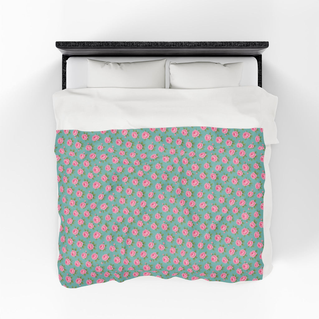 English Roses Floral Velveteen Plush Blanket, Cozy Throw for Relaxation, Perfect for Home Decor, Gift for Any Occasion, Soft Bedding Accessory, Shabby Chic