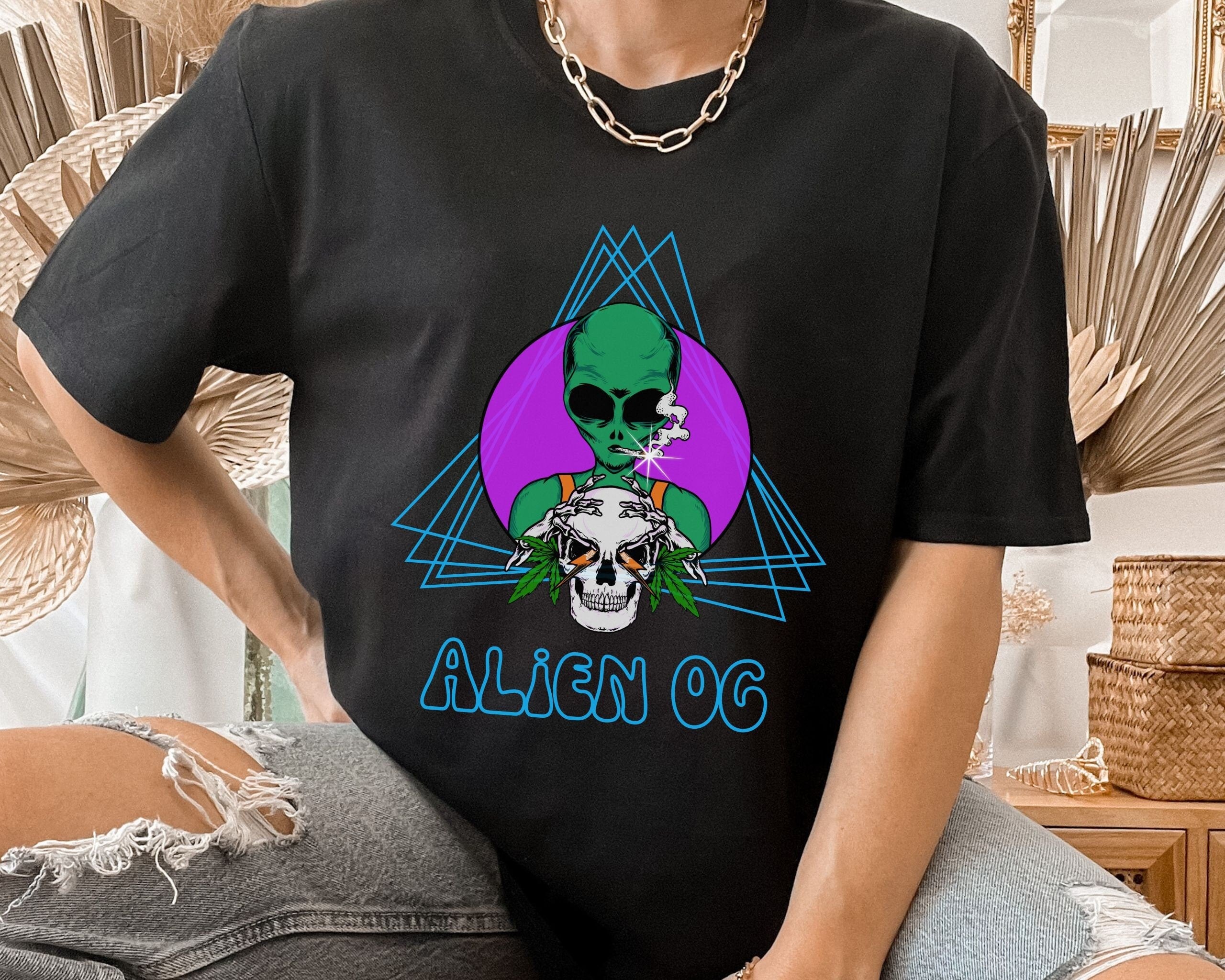Alien Og marijuana strain t-shirt stoner 420 graphic tshirt cannabis lover reefer graphic t shirt gift trippy hippie vibes shirt