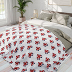 Brit Love Bliss: Heart-Shaped UK Flags Fleece Blanket - Cozy Up in Anglophile Chic!